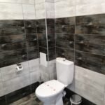 La Piazza Hotel Shumen Twin Room. Bathroom 1 scaled