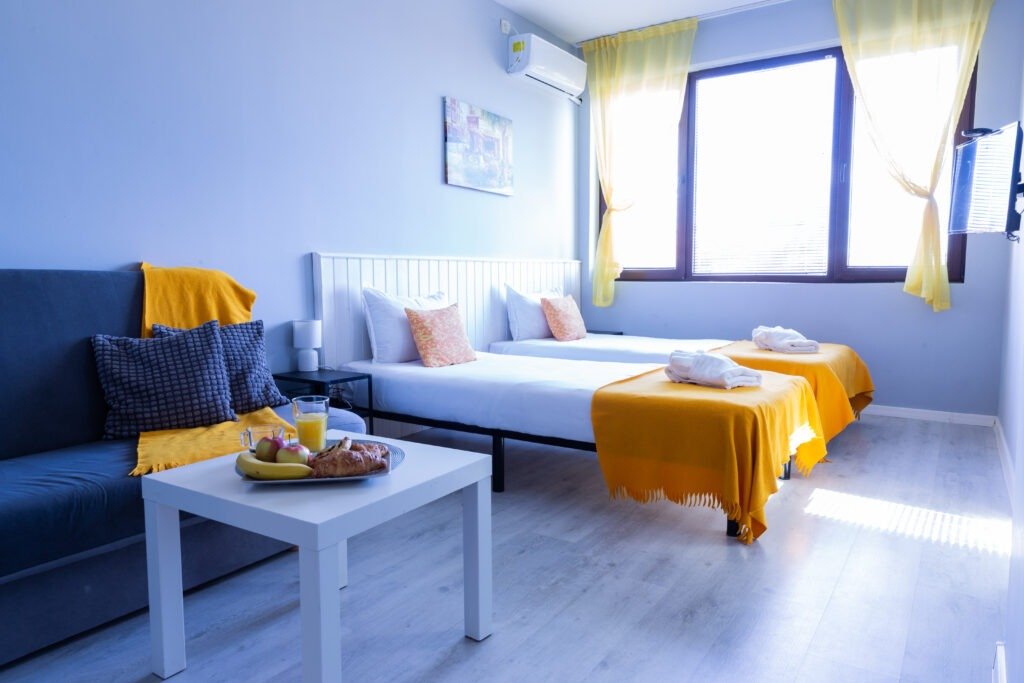 Triple Room with Terrace   Hotel La Piazza (14)